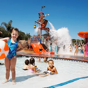 Howard Johnson By Wyndham & Water Playground Отель Анахайм