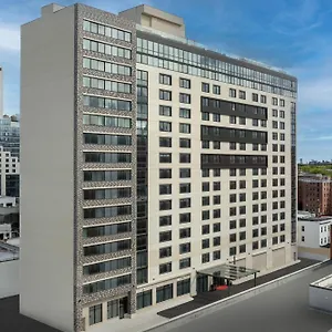 *** Hotel By Marriott Queens USA