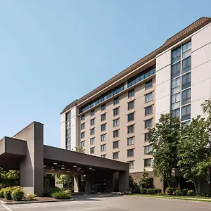 **** Hotel Embassy By Hilton Airport USA